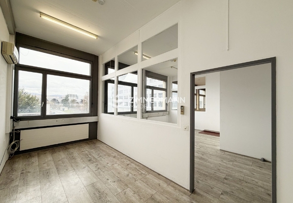 Bureau-Rue du Pré-Bouvier - 1242 Satigny