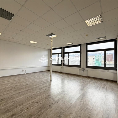Commerce-Rue du Pré-Bouvier - 1242 Satigny