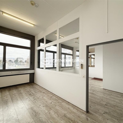 Commerce-Rue du Pré-Bouvier - 1242 Satigny